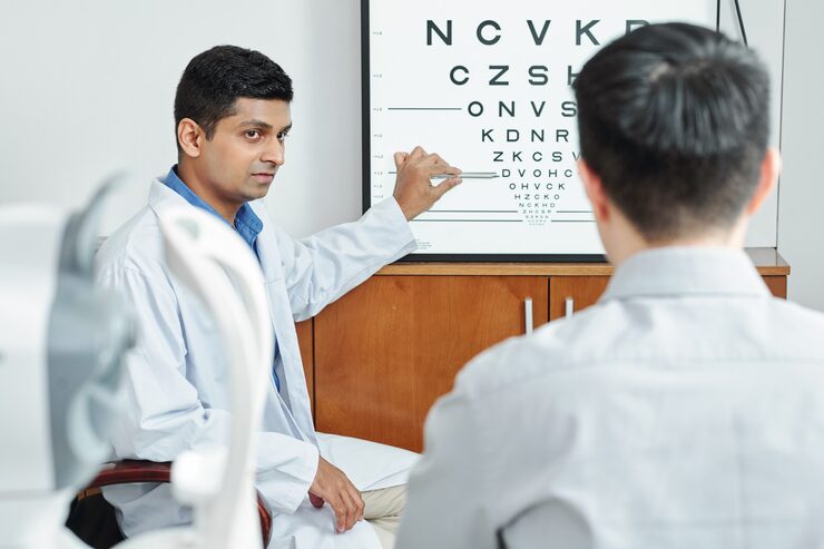 How an Eye Doctor in Mississauga Can Protect Your Vision and Detect Health Issues