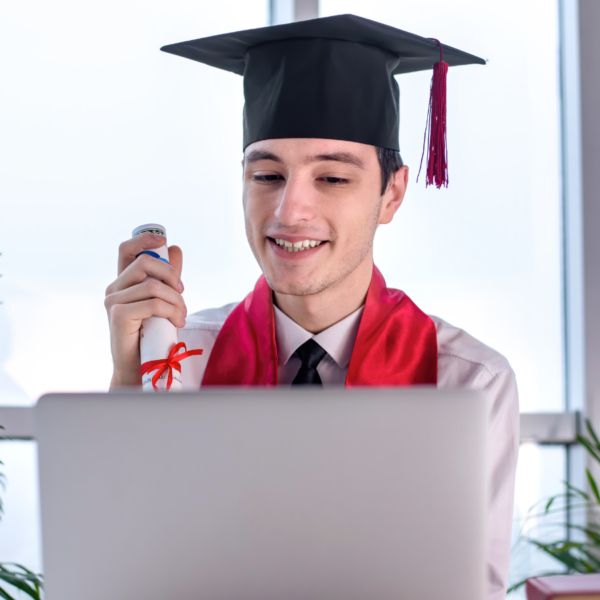 Why Postgraduate Programs Online Are Becoming the First Choice for Global Learners